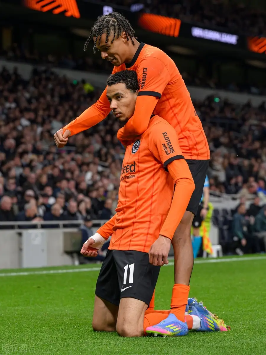 开云中国-关于国际比赛日体能课后，多特蒙德豪取连胜备战欧联，媒体盛赞，轮换策略成焦点的信息